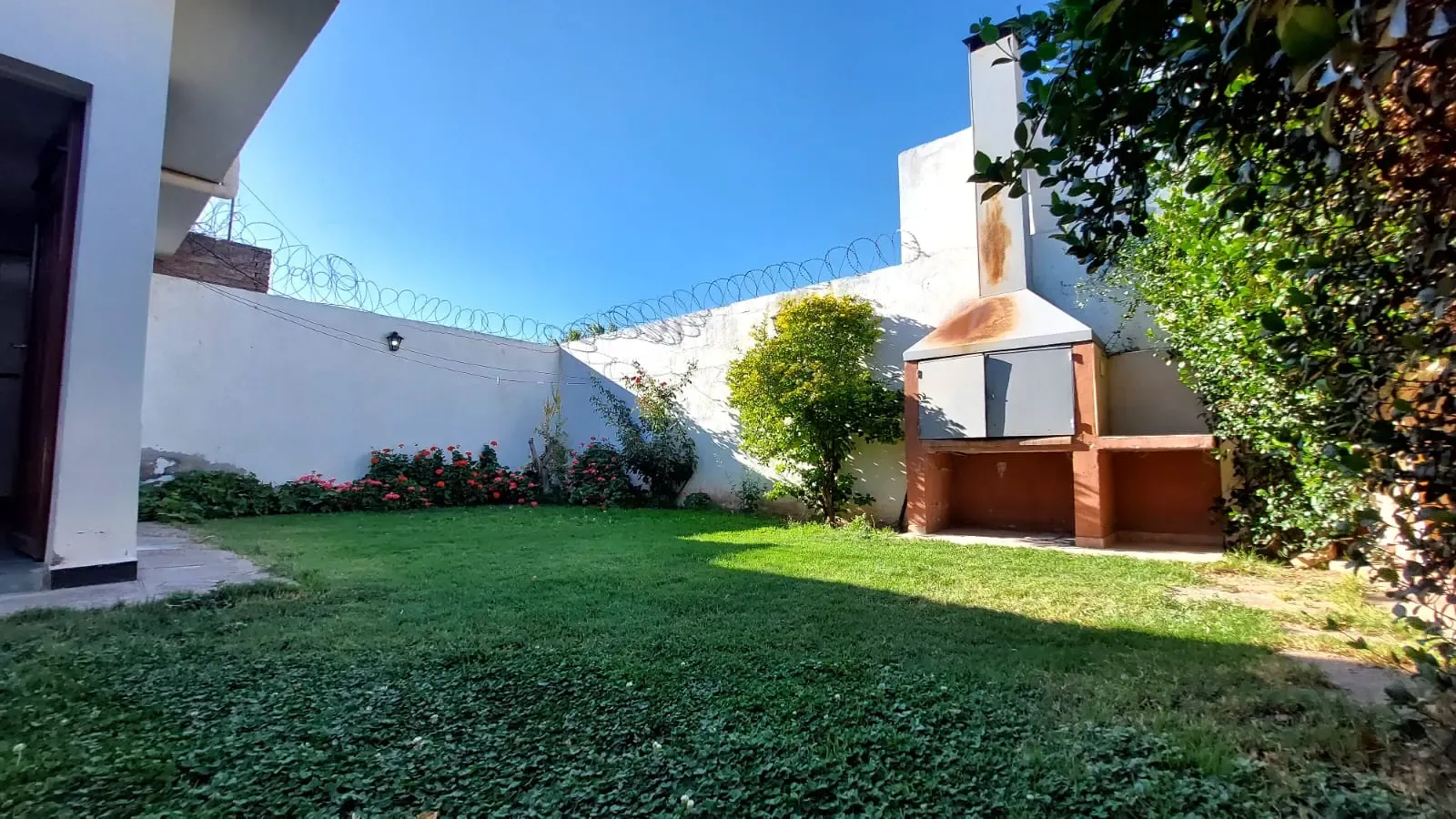 LUJAN | CASA EN VENTA B° 13 DE DICIEMBRE