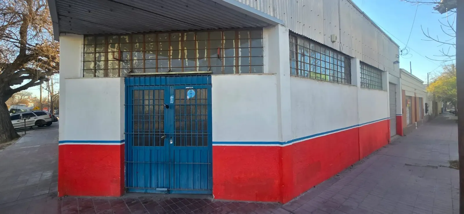 Venta de Casa con Galpón en Dorrego.