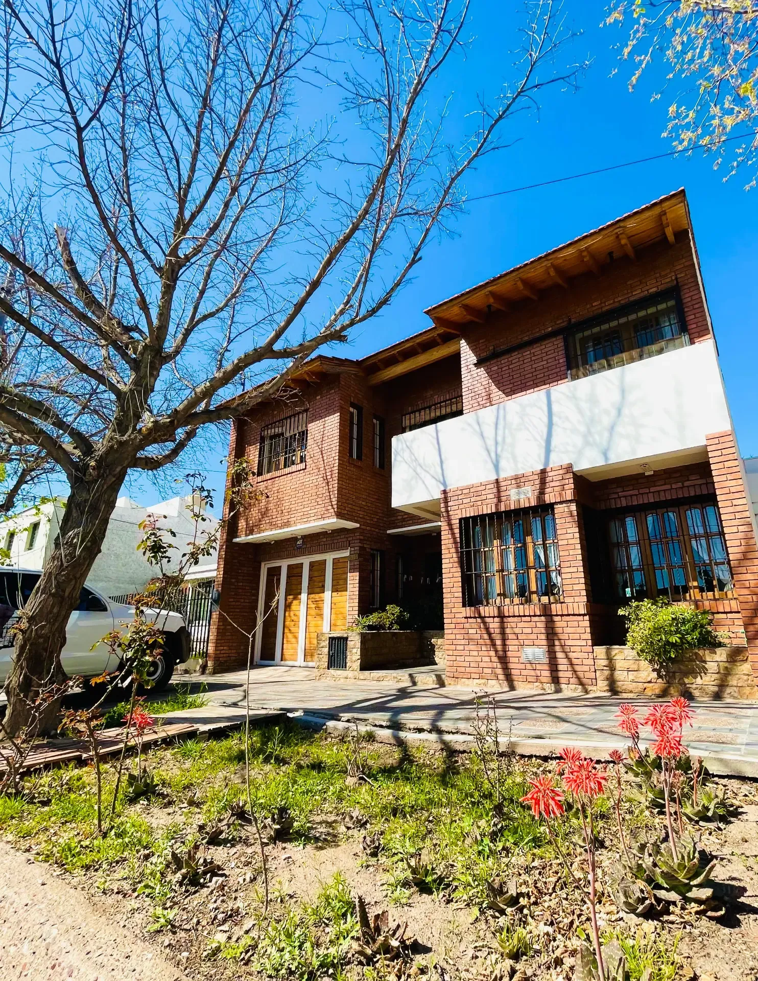 CASA EN VENTA B~ TRAPICHE