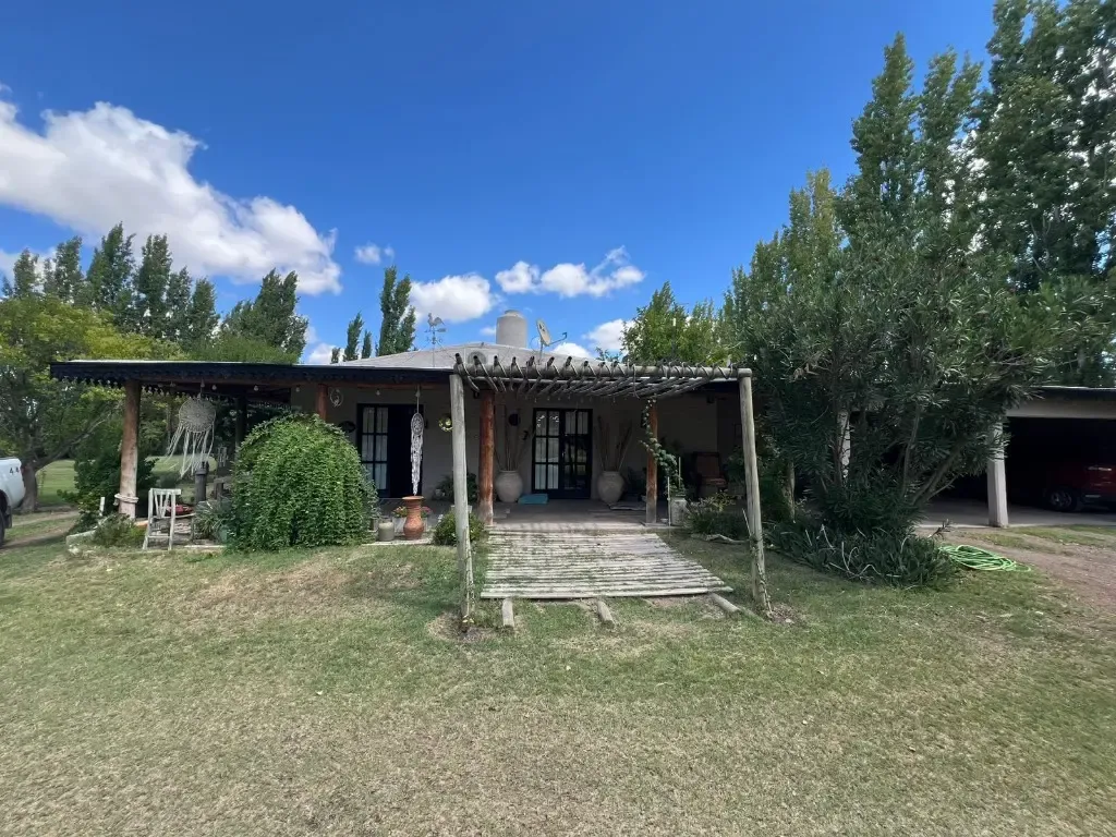 CASA EN VENTA POTENCIAL DESARROLLO | RIVADAVIA