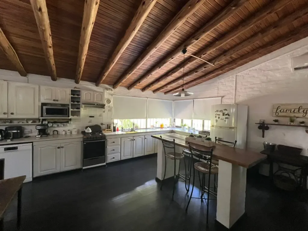 CASA EN VENTA POTENCIAL DESARROLLO | RIVADAVIA