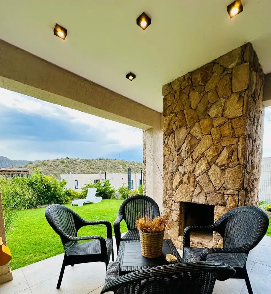 DALVIAN | CASA DE CATEGORIA EN VENTA